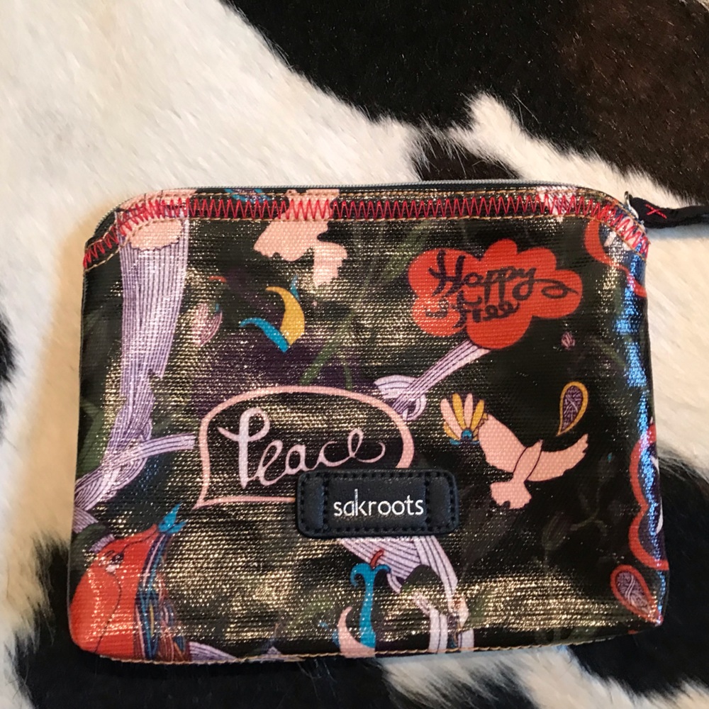 SAKROOTS darling bag for cosmetics or just to carry.
